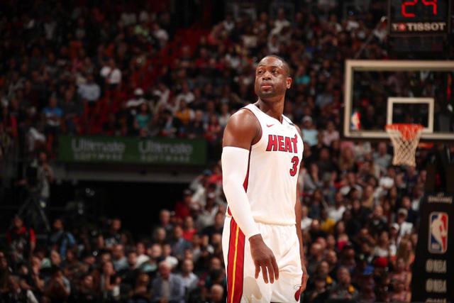 湖人官宣正式签下丁威迪 后者为科比少拿400万