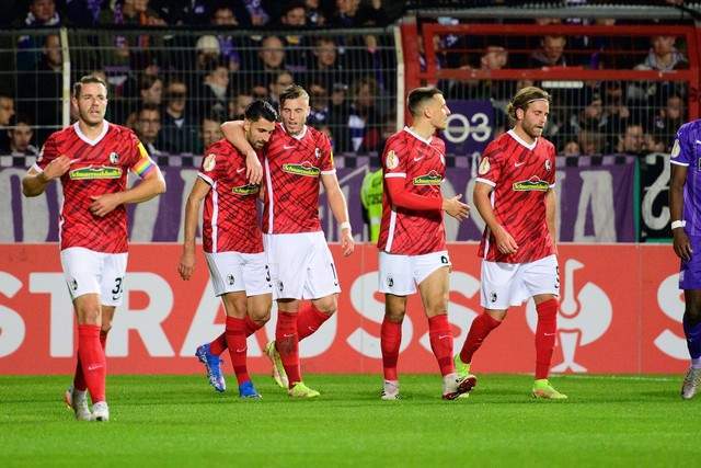 罗马诺：曼联支持奥纳纳&对他有信心