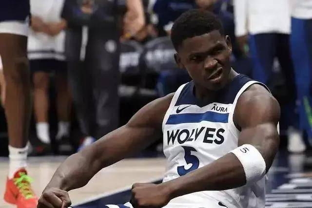 贺希宁23分深圳胜山东 林庭谦13+11天津胜吉林